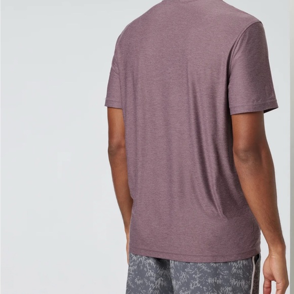 Vuori Mens Strato Tech Tee *NWT M/Elderberry Heather - Picture 3 of 6